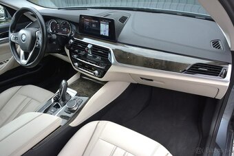 BMW rad 5 3.00 Drive, automat, koža, TopStav - 12