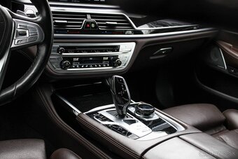 BMW 740Ld xDrive A/T 235kW G12 - 12