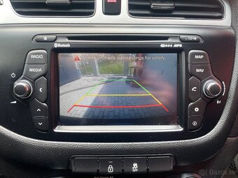 Kia Ceed 1,6 CRDi GOLD - 12