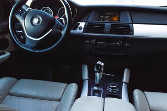 BMW X6 xDrive 30d 245k - 12