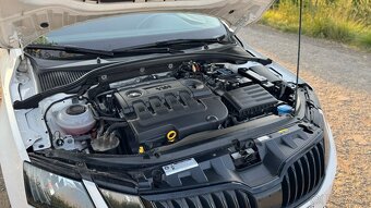 Škoda Octavia III 1.6 TDI 128 000km - 12