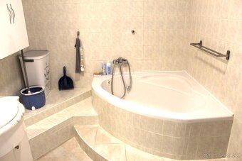 6 iz., GARÁŽ.S., 183 m2, Silvánová ul., Pezinok, 389 000,-€ - 12