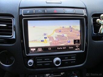 Volkswagen Touareg - 12