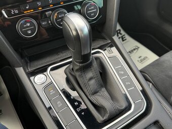 Volkswagen Passat Variant R-Line 2020 - 12