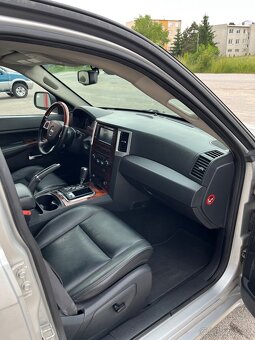 Jeep Grand Cherokee 3.0 CRD = OverLand, r.v 2010, 15313km = - 12