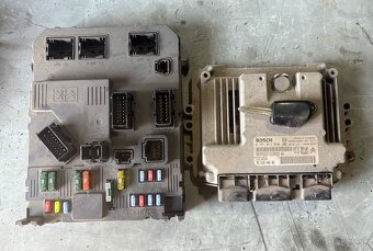 Motorove Pocitace Riadiacia jednotky Peugeot Citroen Renault - 12