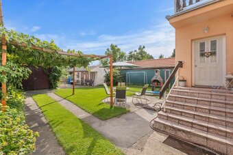 Ponúkame na predaj veľmi príjemný rodinný dom v Jakubove - 12