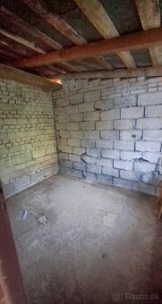 Na predaj rodinný dom v centre Vrábel v tichej uličke - 12