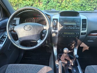 Toyota Land Cruiser - 12