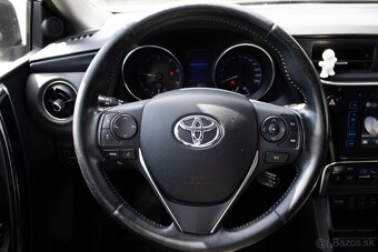 Toyota Auris 1.6 D-4D S&S Executive (2015). - 12