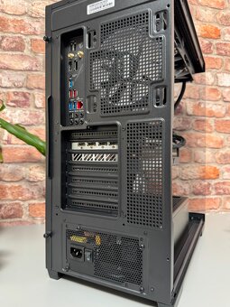 Ryzen 7 5800X3D\32GB\RTX 4070Ti\SSD\1000W Zdroj - 12