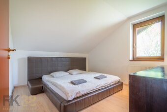 Priestranný apartmán s TOP polohou v Starom Smokovci - 12
