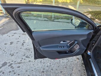 Mercedes-Benz A trieda 250 e /T - 12