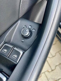 AUDI RSQ3 - 12