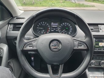 Škoda Octavia Combi 2.0 TDI Ambition 4x4 DSG - 12