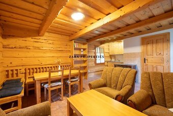 Drevenice pri lyžiarskom stredisku Ráztoka, Horná Mariková - 12