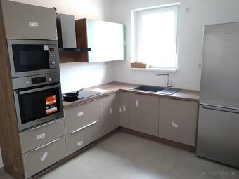 Nadštandardný 2-izbový byt 65m2 so samostatnou kuchyňou - 12