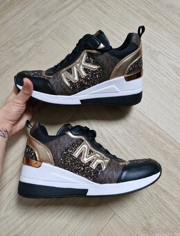 NOVE Michael Kors cierne,hnede,kremove,zlate tenisky 36-39 - 12
