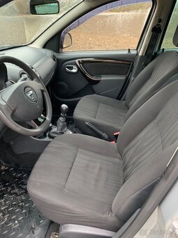 Dacia Duster 4x4 TOP STAV - 12