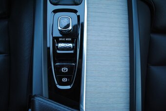 Volvo XC60 D4 Inscription⭐4X4⭐Automat 8st⭐ODPOČET DPH⭐ - 12