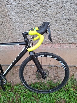 Predám Cube Cross Race 28er/Lko-53cm/2x11, SHIMANO 105 - 12