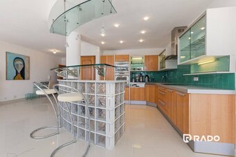 RADO | Staré Mesto | 4i byt 175 m² + 4 balkóny + možnosť 2×  - 12