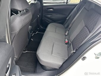 Toyota Corolla 1.8 Hybrid e-CVT Comfort - 12