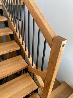 SCHODY NA MIERU - 12