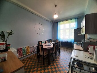 Predám dom s veľkým pozemkom v okrese Levice - 12