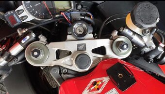 Honda cbr 1000 RR Fireblade - 12