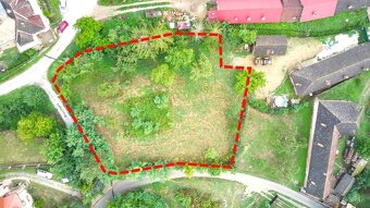 Gemerská Poloma - 1.701 m2 POZEMOK NA RD - 10 minút od RV - 12