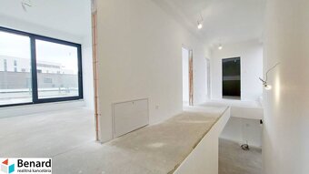 MODERNÝ 5 IZB.RODINNÝ DOM, CENTRUM POPRADU, s POZEMKOM 546 m - 12