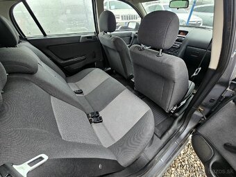 Opel Astra 1.4 16V - 12