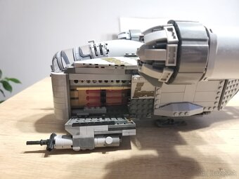 Star Wars - The Razor Crest - 12