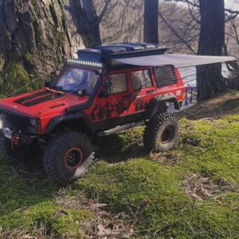 Predám RC model jeep cheroke 1/10 - 12