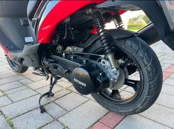 skúter Motorro Longjia Maxi 125 cm³ – rok 2017 - 12
