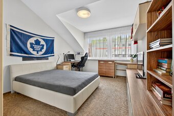 NA PREDAJ EXKLUZÍVNY 4-IZBOVÝ BYT S VÝHĽADOM NA RAKÚSKO - 12