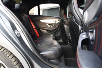 Mercedes  AMG C43 - 12