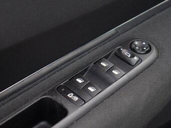 Peugeot 3008 crossover / SUV / Automat / Navigation / - 12