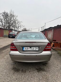 Predam Mercedes C220 CDI W203 - 12