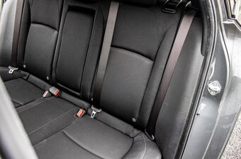 Honda Civic 1.0 DOHC VTEC Turbo Elegance - 12