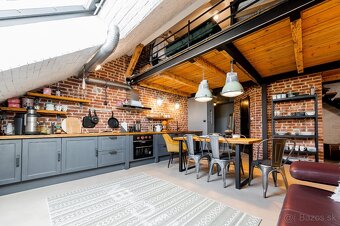 Na predaj "LOFT" špecifický štýl bývania v centre,Štúrova  - 12