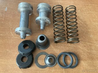 Uaz 469 Gaz, Volga predám diely na brzdy - 12