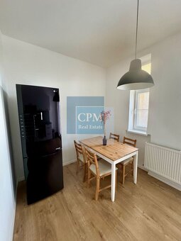 Ponúkame na prenájom 3. izbový veľký byt v centre mesta na Z - 12