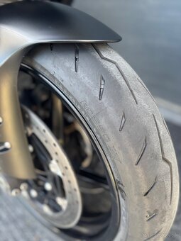 Yamaha MT 10 - 12