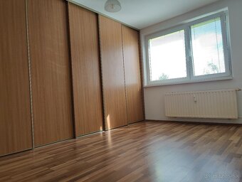 3izb.byt s výhladom na Vysoke Tatry v Poprade - 12