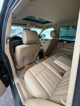 VW Touareg 2008 - 12