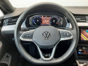 VW Passat Variant Var. Elegance R-Line 2.0 TDI DS7 - 12