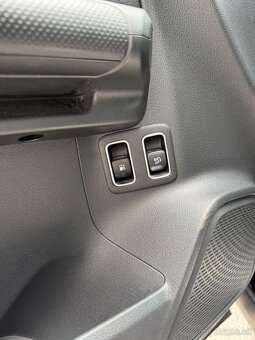 Mercedes Benz GLA 250e Plug-in hybrid - 12