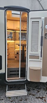 Karavany a obytné autá Euramobil - 12